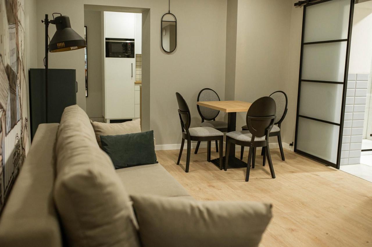 Rynek 12 Apartment