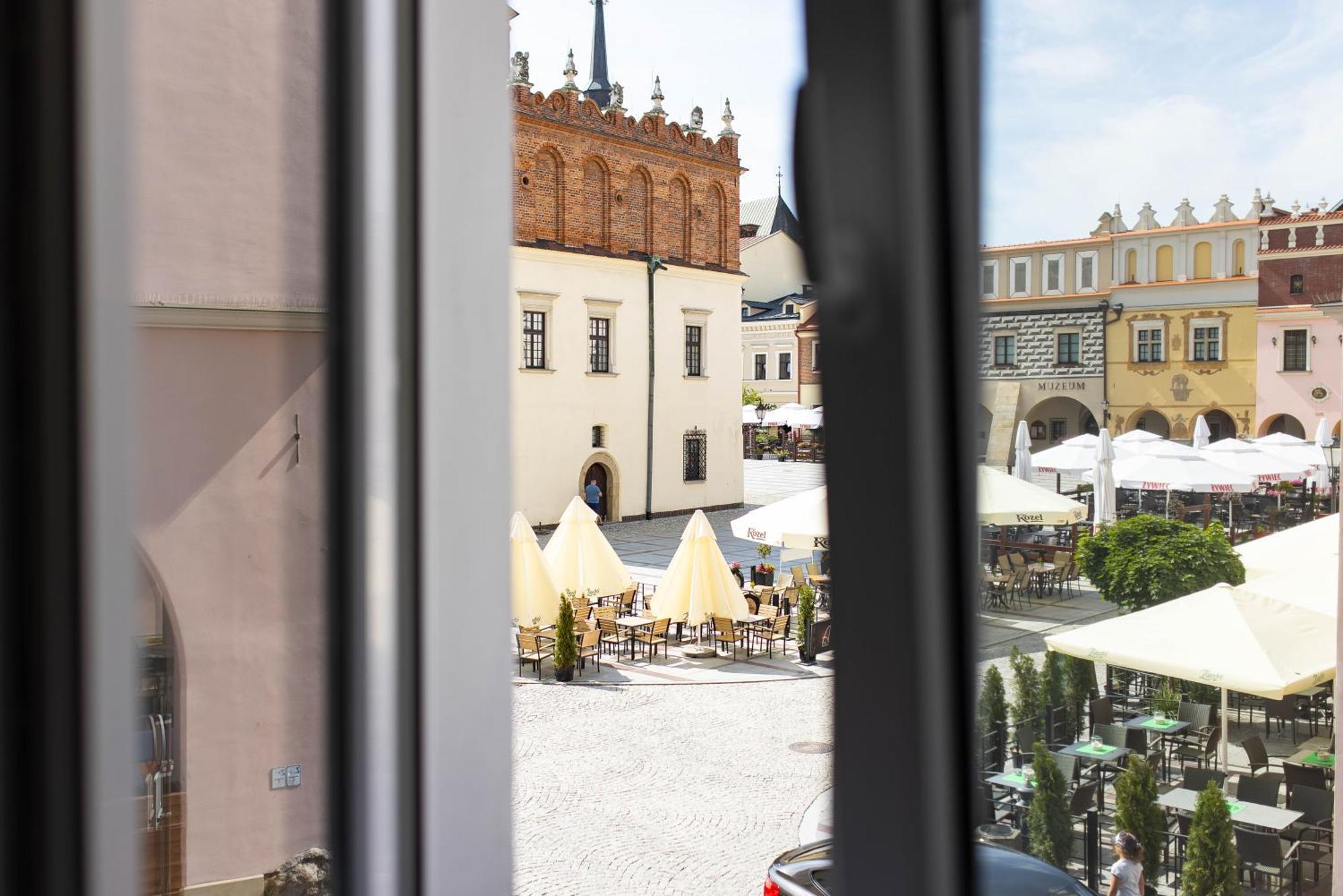 Rynek 12 Apartment