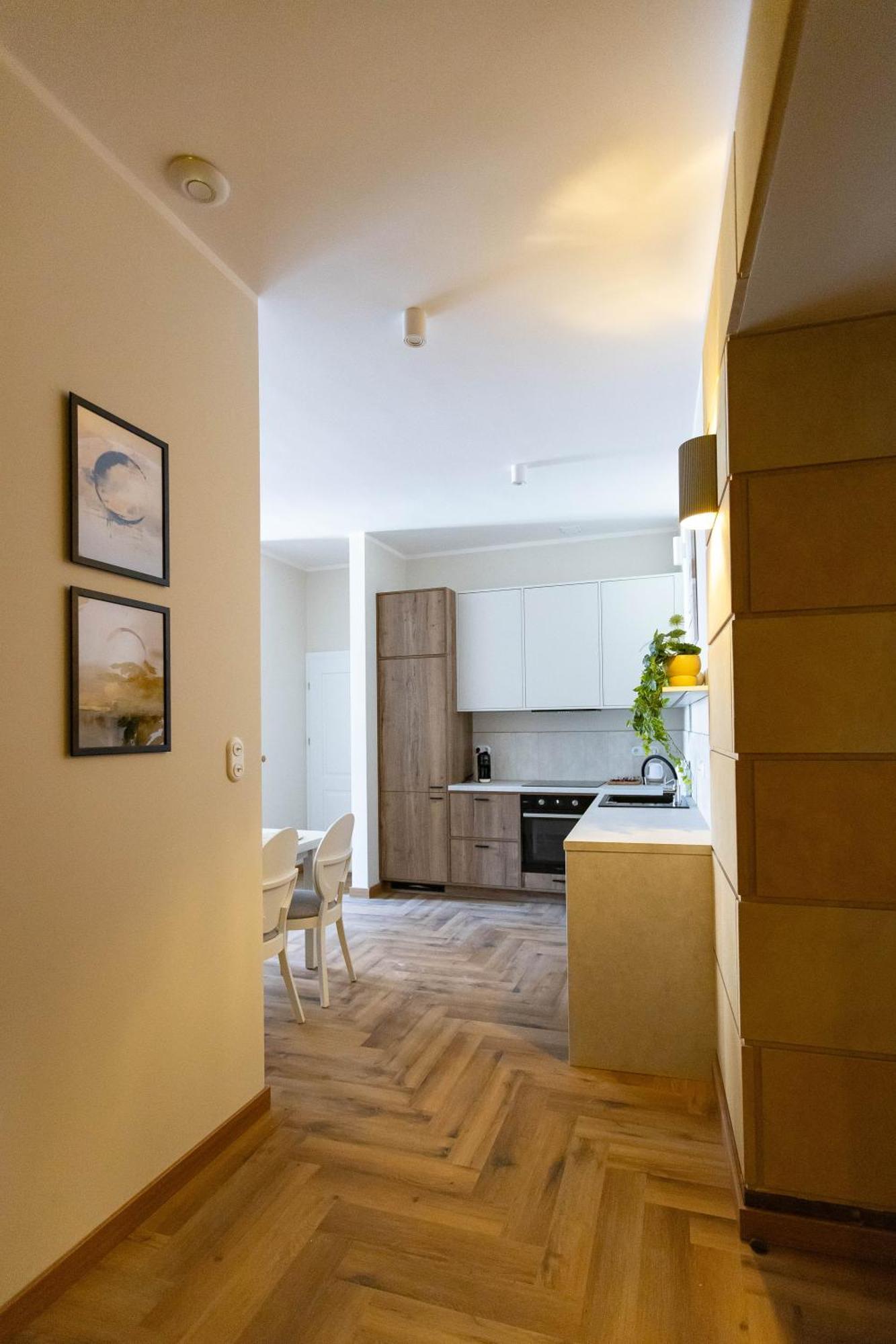 Rynek 12 Apartment *